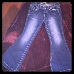 WALLFLOWER Blue Jeans sz 13 in like new condition